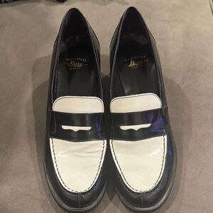 G.H. Bass & Co. Men's Black and White Slip-On Loafers